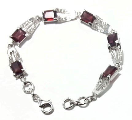 .925 Silver Garnet Bracelet